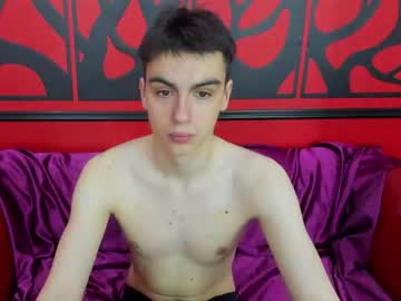 [22-01-22] kyrongibson record webcam video from Chaturbate.com