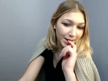 [10-01-22] molly_clar record public webcam video from Chaturbate