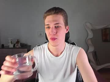 [14-10-22] good_guy_mike_ private webcam from Chaturbate