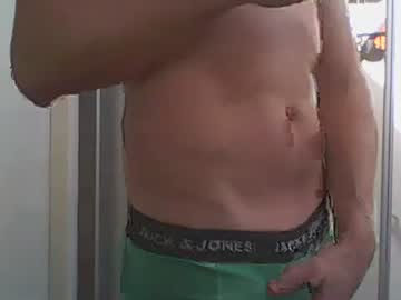 [29-01-24] dutchtommy28 public webcam from Chaturbate