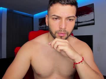 [22-04-24] nick_klaus public show from Chaturbate