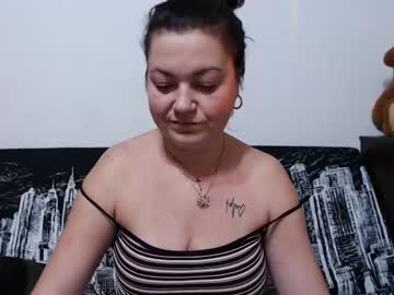 [26-12-22] soft_naughty_milf record cam show from Chaturbate.com
