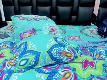 [18-04-24] _elisa_fox record public show from Chaturbate
