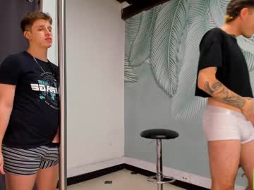 [19-10-22] austin_and_derek record blowjob show from Chaturbate