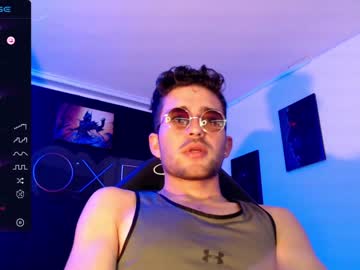 [25-08-23] tommycarls record premium show from Chaturbate