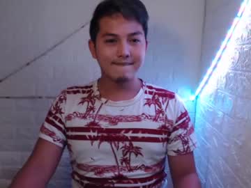 [01-01-22] givate_tommy cam video from Chaturbate