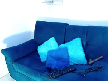 [01-02-23] julia_flores_ record cam video from Chaturbate