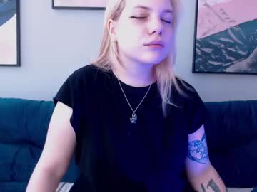 [10-08-22] melissa_milk07 chaturbate public show