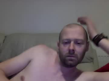 [14-12-22] ukmatty public webcam from Chaturbate.com