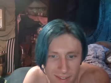 [21-03-22] jarethgray record blowjob video