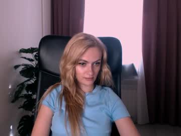 [29-06-22] caressme_ record public show from Chaturbate