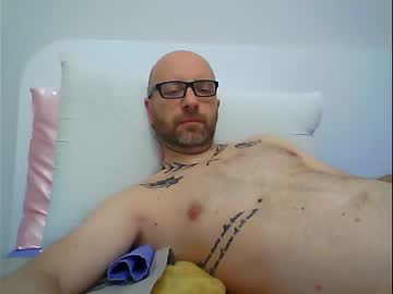 [14-10-23] i_m_yrs cam video