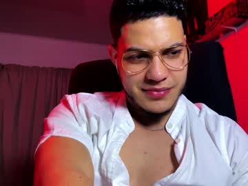 [22-11-23] ctmagicmike public webcam from Chaturbate