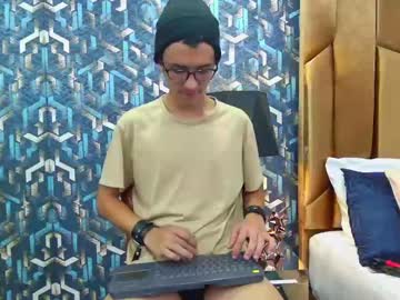 [07-10-23] dembermiller record public show from Chaturbate