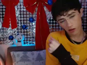 [29-12-23] maxiy_001 cam show from Chaturbate