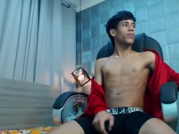 [18-03-24] alantwink_ private show from Chaturbate