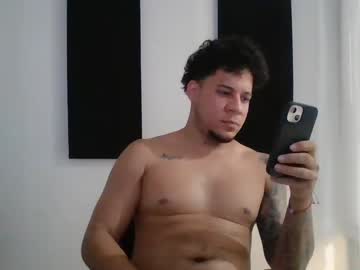 [01-03-24] tony19c public show from Chaturbate.com