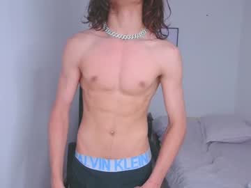 [21-08-22] sasuke_uchihaa_ chaturbate cam video