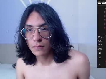 [04-10-22] agorahok video with toys from Chaturbate.com