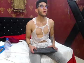 [21-06-22] richardmillher_ show with toys from Chaturbate