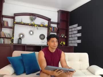 [14-02-23] juan_foster record public webcam