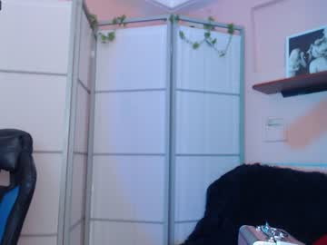 [27-06-23] vaiolet_queen_ record public show video from Chaturbate